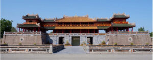 Entdecken Sie Hue – Vietnams kaiserliche Stadt voller Poesie und Geschichte 21 Khamphahue Kien truc Hue Quan The Di Tich Co Do Hue Tongquan