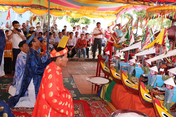 0905.ly son hut khach 1
