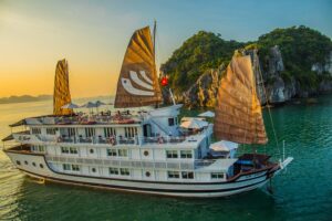 Ha Long Bucht – Das zeitlose Naturwunder Vietnams, das Sie gesehen haben müssen 26 bhaya classic cruise halong 1