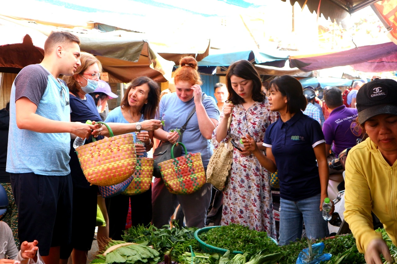 Lonely Planet: Vietnam – Das ultimative Reiseziel für unvergessliche Familienurlaube 22 cho