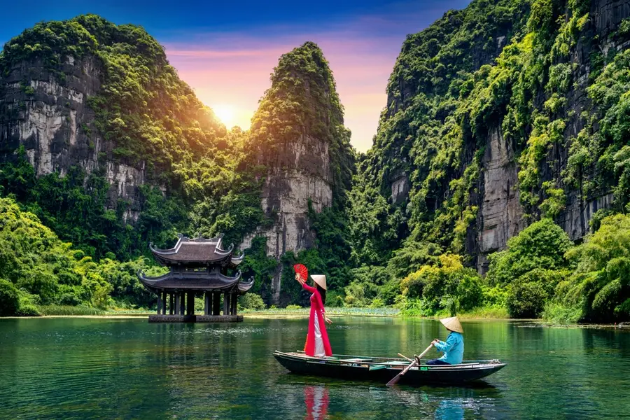 The Travel kürt Ninh Binh zum besten Reiseziel für Familienurlaube 2023 19 du lich trang an 1