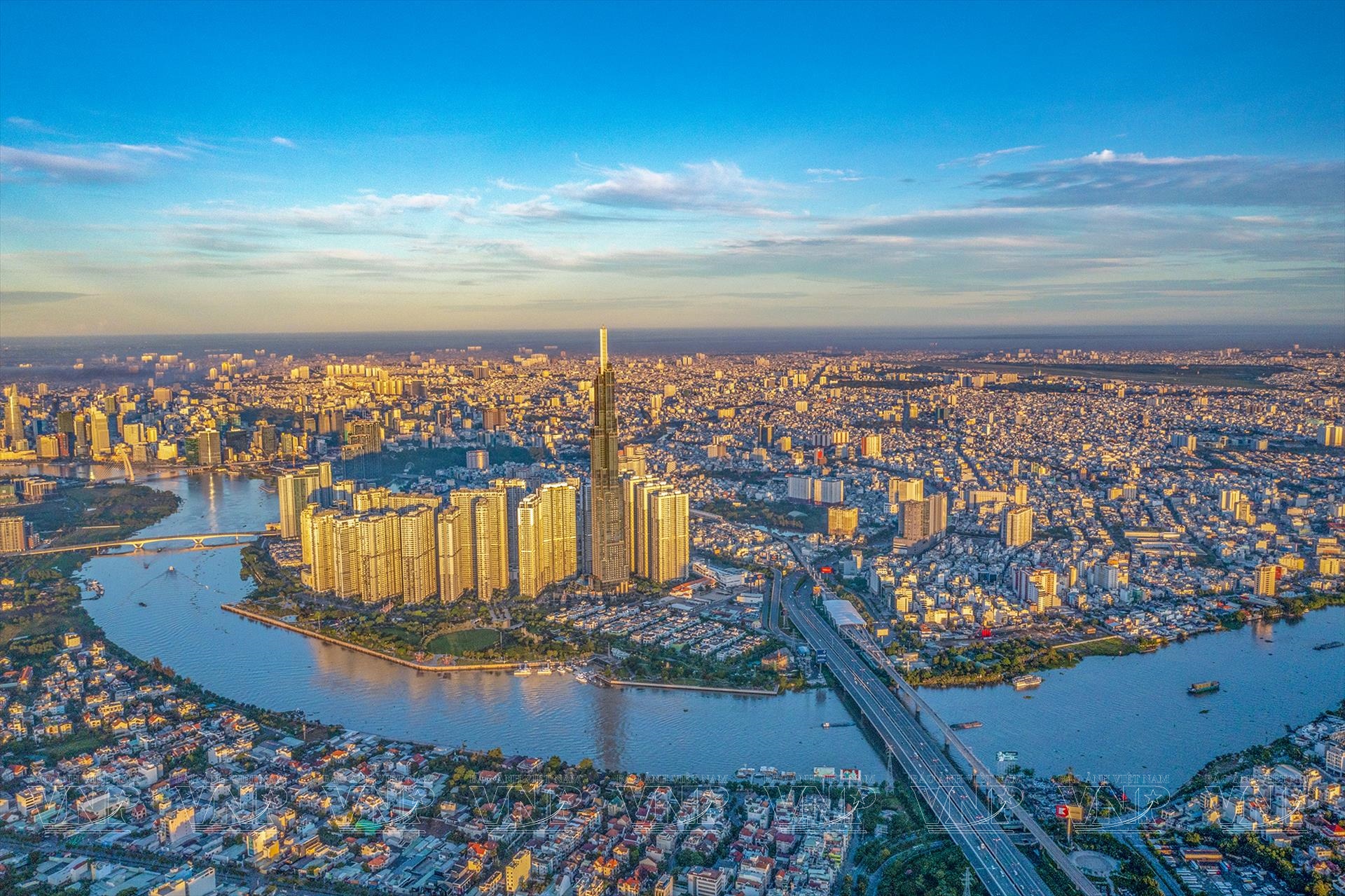 Saigon – Die Stadt, die niemals schläft 19 hcml 318 15 19 9
