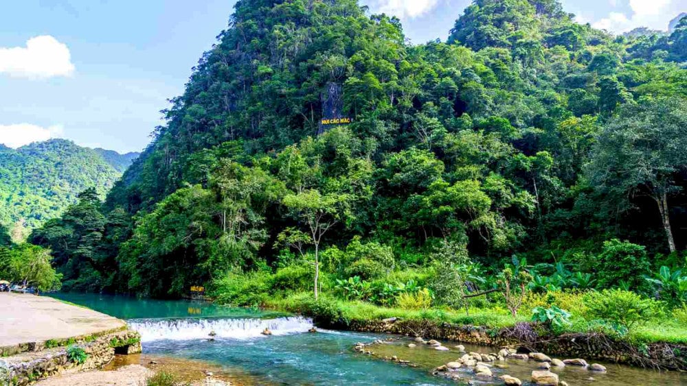Ban Gioc Wasserfall – Ein Naturwunder Vietnam im Herzen von Cao Bang 23 pac bo cave is situated within the pac bo historical site