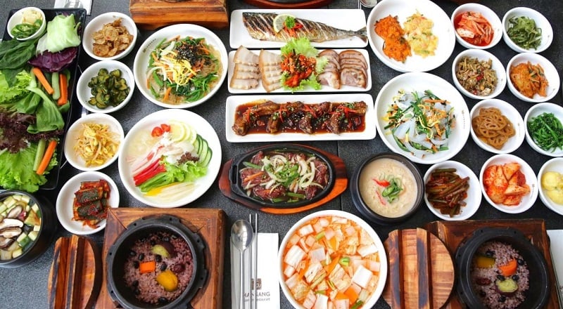 KOREA ENTDECKEN: VIER JAHRESZEITEN, LEBENDIGE KULTUR UND EINZIGARTIGE GESCHMACKSERLEBNISSE 27 am thuc han quoc