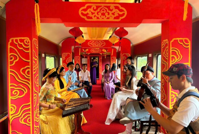 Der Hue–Da Nang Heritage-Zug: Vietnams malerischste Eisenbahnreise 18 chuyen tau di san