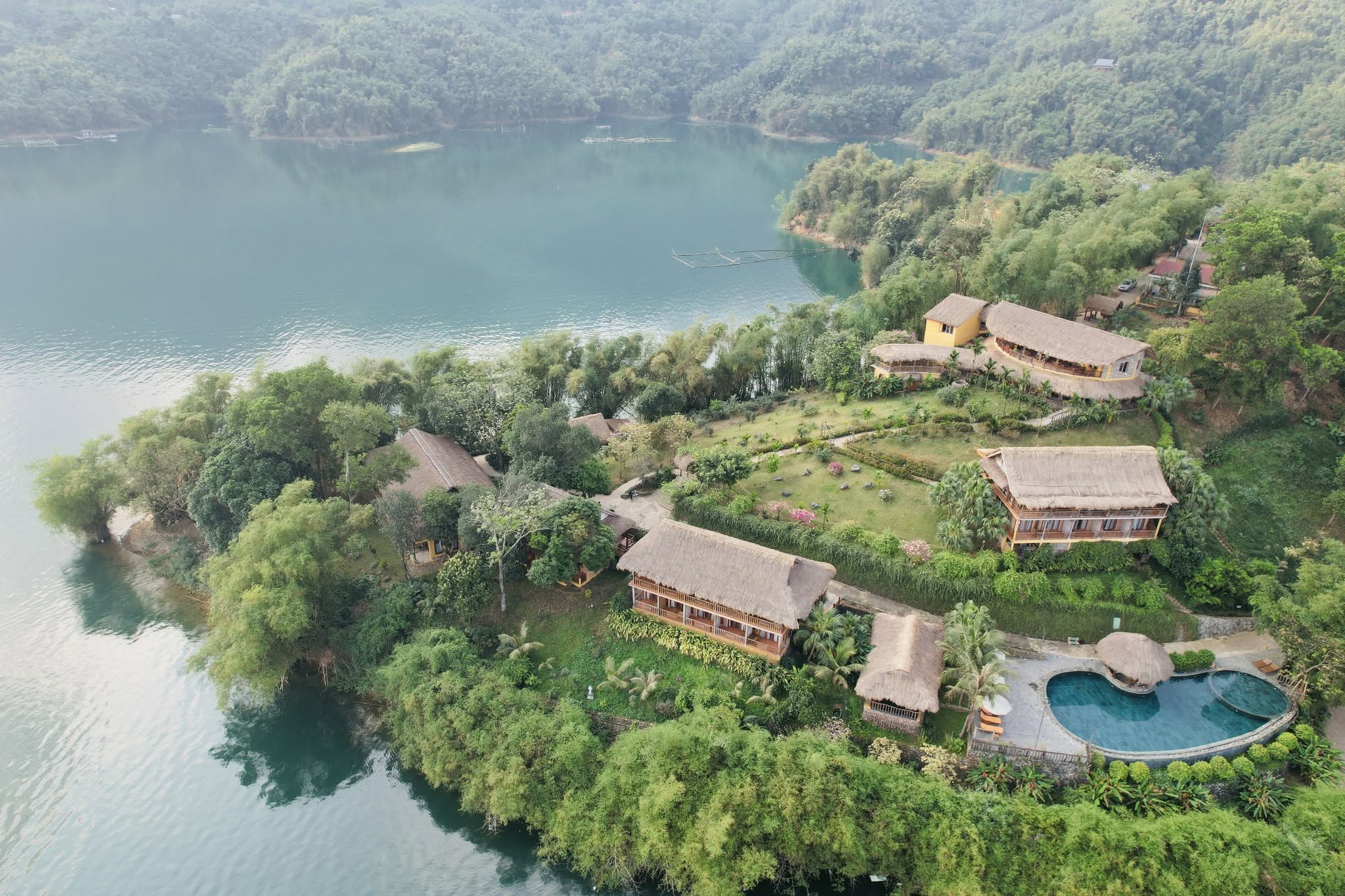 Mai Chau Hideaway Lake Resort – Ruhe und Natur am Hòa-Bình-See 11 726421937 1549929547144401 4435480071205080328 n 1