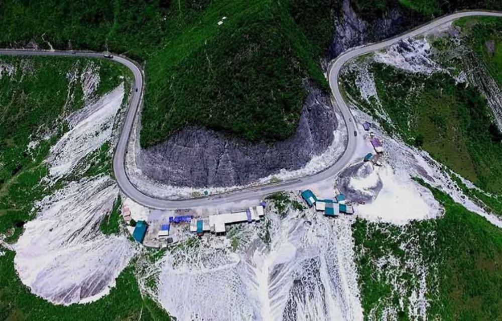 Mai Chau 17 Deo Thung Khe 1