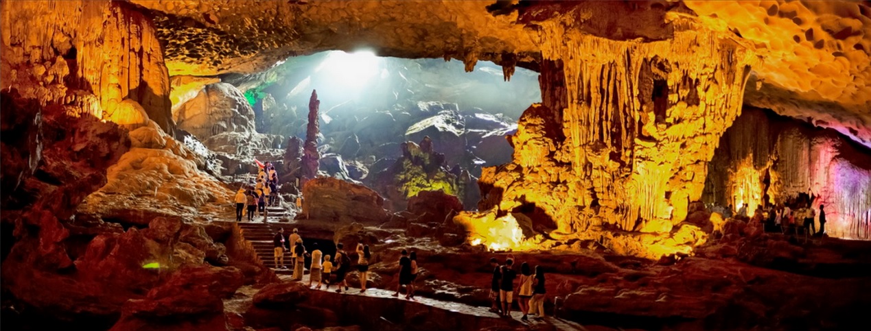Halong Bay 18 Hang Sung Sot