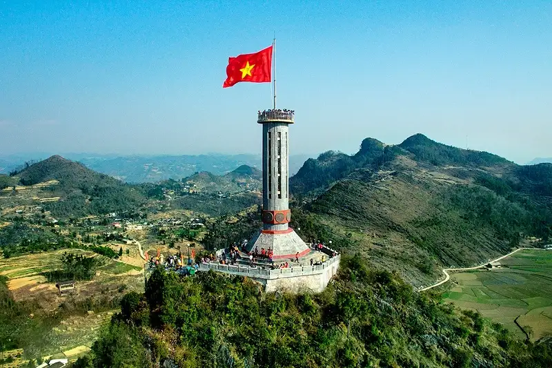 Ha Giang 19 cot co lung cu 1