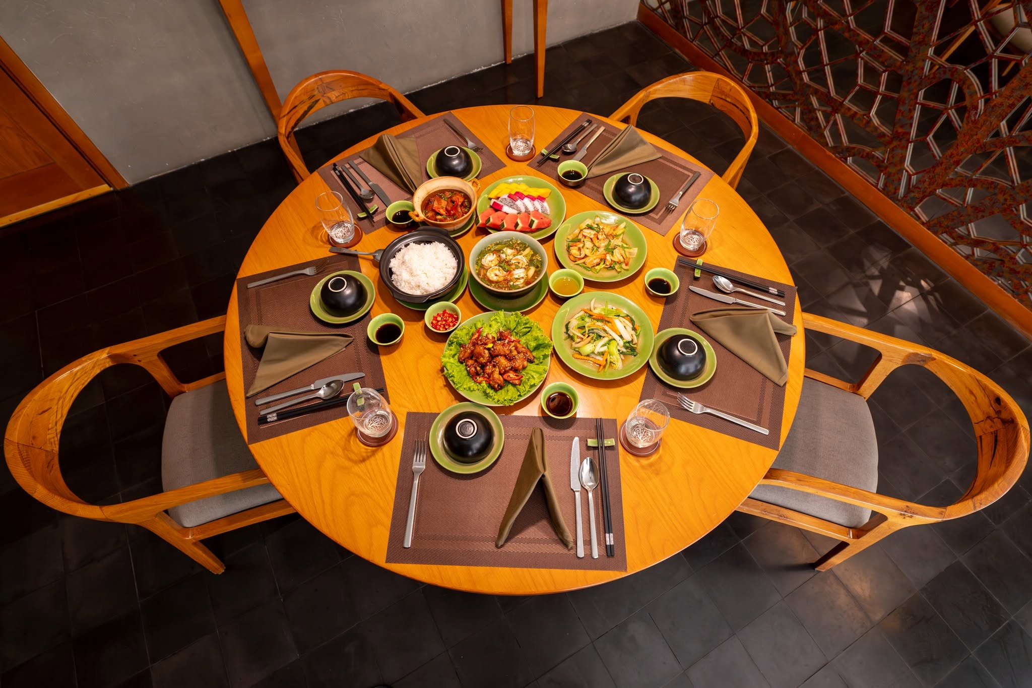 Rice Viet Saigon Restaurant – Authentische vietnamesische Küche im Herzen von Saigon 13 671218003 1487626869720963 6254873236567136207 n