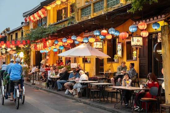 Cargo Club outdoor seating