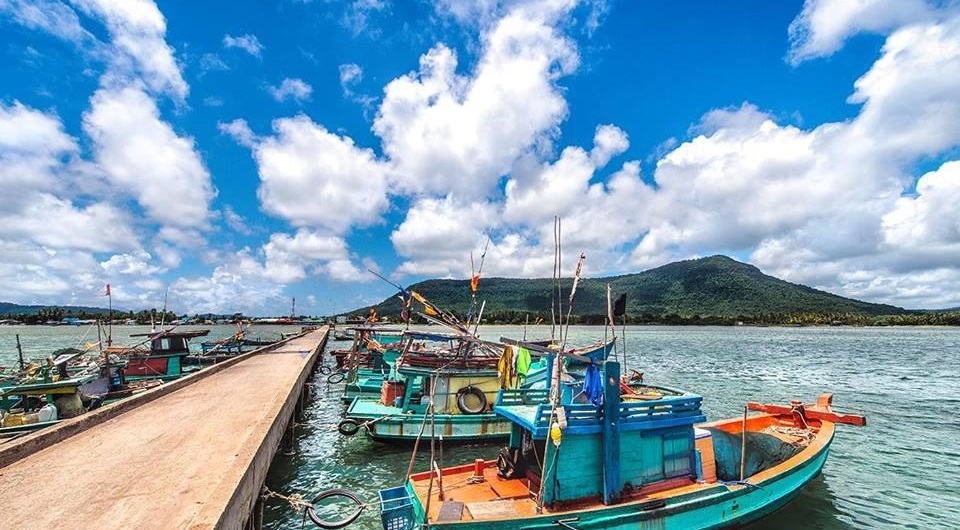 Lang chai Ham Ninh