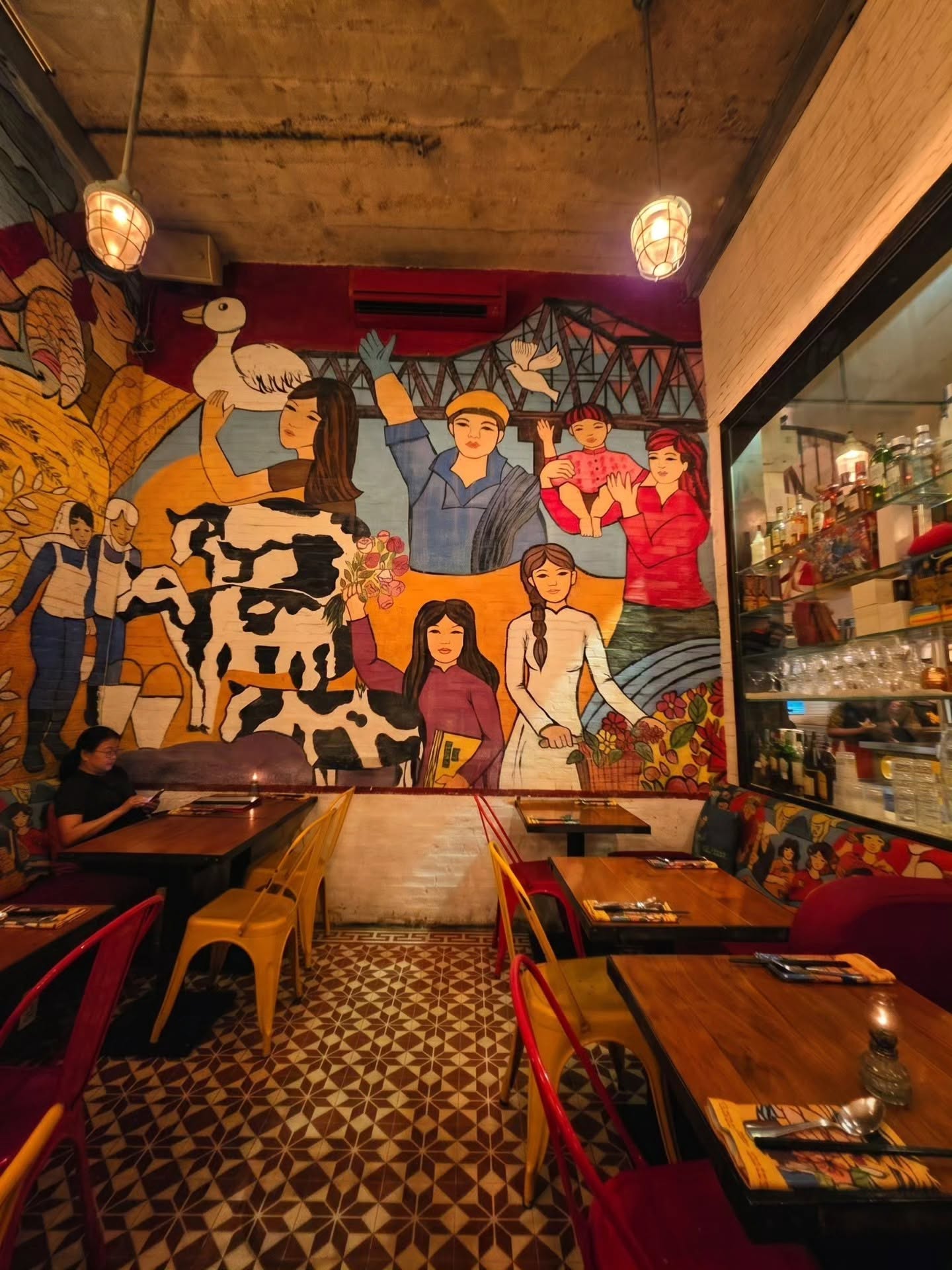 Propaganda Vietnamese Bistro – Moderne vietnamesische Küche mit kreativem Charakter 12 Propaganda Vietnamese Bistro view